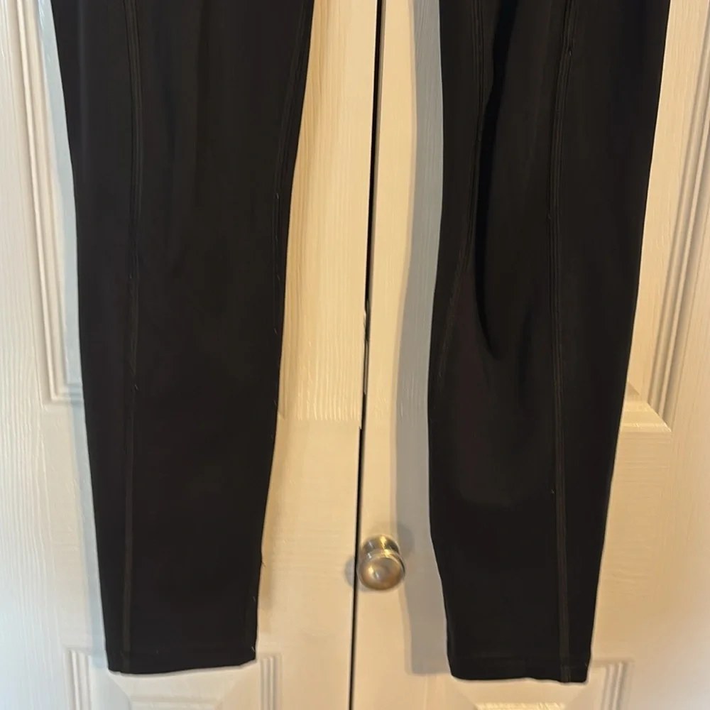 Victoria's Secret leggings in black size 4